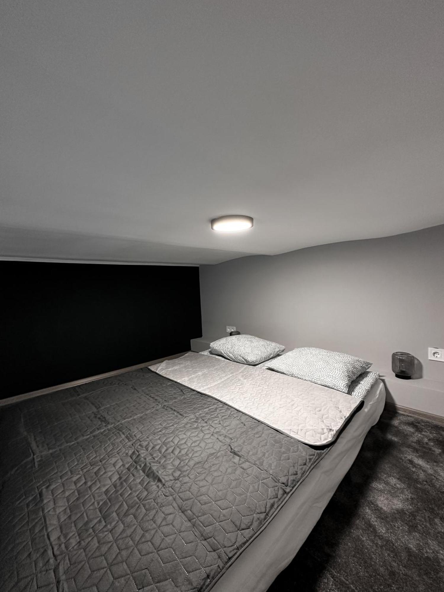 Aparthotel Ya House Budapest Zimmer foto